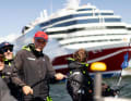 L'equipaggio di Jens Kuphal a bordo del Landmark 43 "Intermezzo"