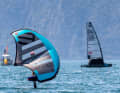 Trend vs. foiling veteran: a wingfoiler on the left, a moth on the right