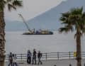 "Bayesian" sank etwa 900 Meter vor der Küste von Porticello. Die Bergungsarbeiten sollen bis in den Juni dauern. Das Wrack wird dann in die Marina Termini Imerese transportiert, wo auch die Staatsanwaltschaft ihren Sitz hat.