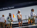 Harm Müller-Spreer pilote lui-même, affronte souvent des professionnels
