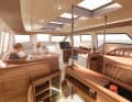 Alu Explorer mit enormem Decksalon.