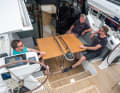 Moody DS 41: The co-sailors are well protected behind the cabin bulkhead and under the semi-rigid bimini