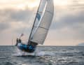 Latest generation tilt keel and hydrofoil. Boules Mini 6.50 does not need centreboards to generate lift to windward