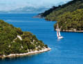 Auf Kreuzkurs zwischen den bewaldeten Inseln des Nationalparks Mljet