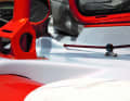 An intelligently guided line system ensures that as little water as possible gets into the boat