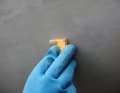 Self-polishing: A sponge rubbed over the damp antifouling will become clearly discoloured. The self-polishing coating can generally be painted over with all self-polishing products