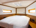 The island bed in the foredeck becomes narrow at the shoulders. There are no alternative extensions