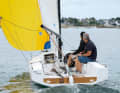Wide stern, flat frame, hard edges. The design offers very high dimensional stability