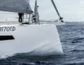 The negative stem has a sporty look and extends the waterline