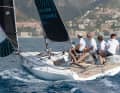 Ampio pozzetto. La costruzione è progettata esclusivamente per gli sport di squadra attivi | EYOTY/L. Fruchaud