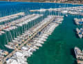 Most harbours are still fully booked. Only some owners of trailerable boats have cancelled their berths and taken their boats home for the time being