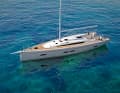 Italia 12.98: There has been a boat with this name before. But this is the new, even sportier 12.98, designed by Maurizio Cossutti. Lots of sail area, high potential. Data: Hull length 12.98 m, width 4.16 m, draught 1.90 m, weight 7.95 tonnes, sail area 103 m², STZ 5.1; www.italia-yacht.de