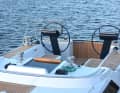Promising insights: Large cockpit with double steering wheels and folding bathing platform