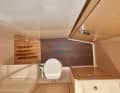 I bagni sono dotati di cabine doccia separate