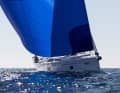 In addition to the gennaker, the boat can be sailed with a self-tacking jib and a furling genoa rigged in front of it