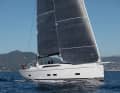 Ready to compromise. The sporty lines stand for performance; the hull windows are aimed more at cruising