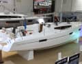 Viko S 35: striking rear end, long, continuous chines