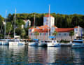 Le port de Maslinica sur Solta
