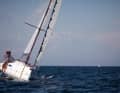 Nicht ihre Schokoseite: Von vorn wirkt die Seascape 27 eher platt