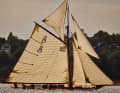 Both yachts are equipped with the gaff rig typical of the early years of the Formula