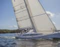 A Swedish dream: The Arcona 380 under full sail in the archipelago. The jibs are on the outside, there are no overlapping headsails, but the rig is correspondingly higher