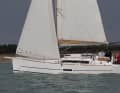 The boom of the new Dufour also sits quite low on the mast. This makes it easier to close the lazybags