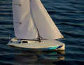 Die Micro Magic von Graupner am Wind, das kleine Boot ist erstaunlich seegängig und sehr robust
