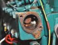 Corrosion

 Les moteurs à simple circuit de refroidissement rouillent souvent de l'intérieur vers l'extérieur. Après une vingtaine d'années, il est généralement nécessaire de les remplacer. Les moteurs à double circuit de refroidissement durent plus longtemps.