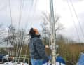 Mast

 Ein neues Rigg kostet schnell 10.000 Euro. Da lohnt ein Ausflug mit dem Bootsmannstuhl, etwa um Korrosionsschäden ausfindig zu machen 