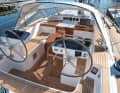 Control centre. Thanks to the electric winches and furlers fitted as standard, the Rassy can be sailed at the touch of a button