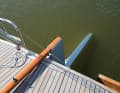 The attached profiled rudder is easy to catch up with