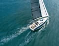 Compact format. The Dufour 32 is only 9.35 metres long. Handling is extremely easy, even for single-handed sailors