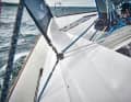 Arcona 385 The side rails allow narrow sheet angles. They are part of the Arcona rigging concept