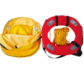 Zurück an Bord I  
Im YACHT-Test von 20 Bergesystemen (Heft 18/2017) schnitt der Rettungskragen Swede Buoy von Baltic am besten ab. Er kann auch mit Weste umgelegt werden.