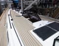 ... Handrails also on the foredeck