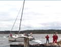 Gestrandete Yacht vor dem Hafen Lippe 