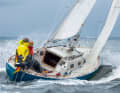 Spækhugger in Action: Das Boot verträgt viel Wind, auch wegen eines Ballastanteils von 60 Prozent, ist aber selbst bei wenig  Brise bekanntermaßen schnell