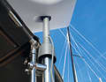 Support adapté : avec l'adaptateur de tuyau de Starlink, l'antenne satellite s'adapte à un support de canne à pêche standard.