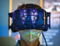 Neueste Technik. Bei der Segelschule Sailing Island werden erste Hafenmanöver mittels VR-Brille geübt