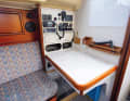 Backwards: The small navigation table houses the electronics and electrics. The latter resembles a piece of handicraft