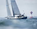 "Calypso" vor dem Leuchtturm