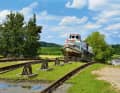 Rails instead of locks: in 1860, inclined levels were built so that trolleys could transport the ships onto the levels