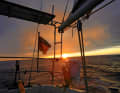 Sonnenuntergang auf dem Atlantik. Wahl segelte die langen Atlantikstrecken ohne Crew – über 9.100 Seemeilen!