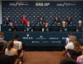 Bei der Pressekonferenz vertritt Coach Lennart Briesenick Steuermann Erik Heil, der zeitgleich ein Training bestritt