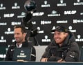 Zwei Große ihres Sports: Sir Ben Ainslie (r.) war viermal Weltsegler des Jahres. Tom Slingsby wurde die Ehre 2023 zum dritten Mal zuteil