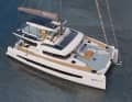 Thanks to the special design, the entire foredeck can also be used for a large front cockpit and additional sunbeds.