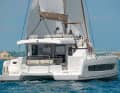 Hoch und wuchtig. Die Flybridge ist in der Größe ein Alleinstellungsmerkmal