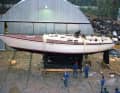 „Diva“, 1973: Das erste Boot aus Bosund maß 46 Fuß und war ein Serienmodell von C&C. Hier wird es zum Abtransport zur Hanseboot vorbereitet