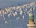 Typisch Barcolana: alle zusammen los. Dieses Jahr kamen 1756 Crews nach Triest