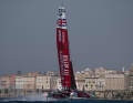 Sir Ben Ainslies Team Emirates GBR führt nach Tag eins im Revier vor Tarent